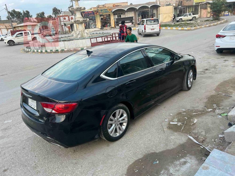 کرایسلەر 200